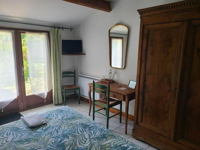 Le Domaine De La Vergnolle Roches  Room photo